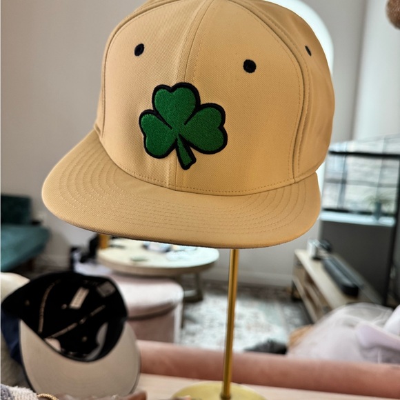 "Luck of the Irish" NIKE Hat with Green Clover - Picture 5 of 6